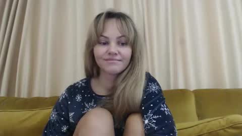 RedJessica online show from November 6, 6:30 am