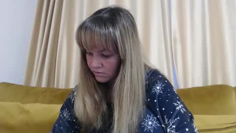 RedJessica online show from December 4, 5:53 am