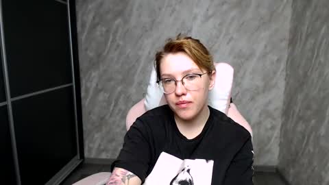 Regina online show from March 10, 2:17 am