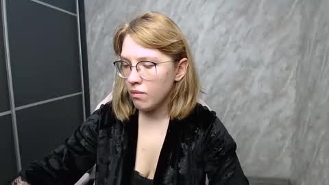 Regina online show from February 28, 2:42 am