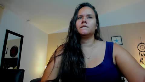 reina_loren online show from September 28, 10:04 pm
