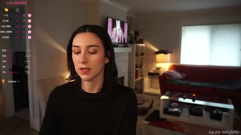 Remi online show from December 6, 8:39 pm