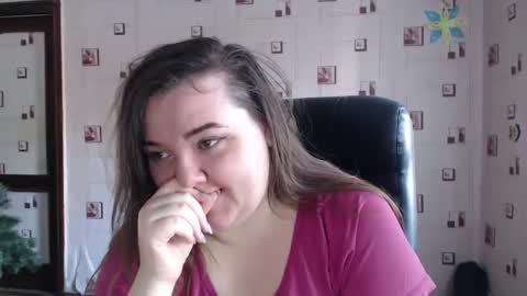 renataoia online show from February 7, 9:47 am