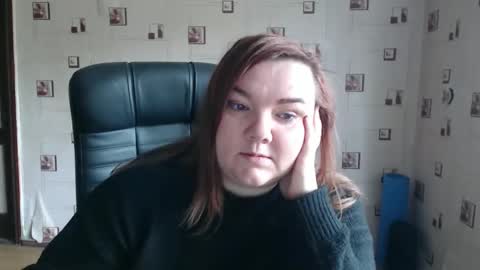 renataoia online show from April 16, 11:32 am