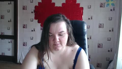 renataoia online show from March 12, 10:37 am