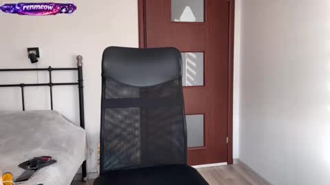 renmeow online show from March 8, 3:27 pm