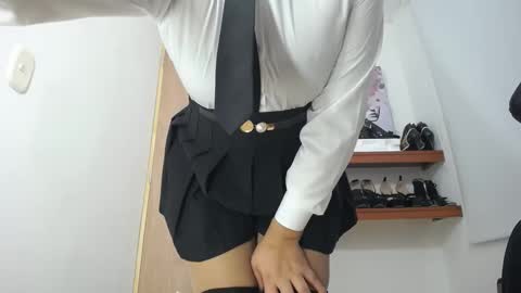 Rely online show from February 10, 10:51 pm