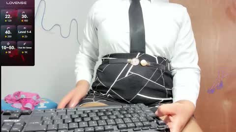 Rely online show from February 7, 10:13 pm