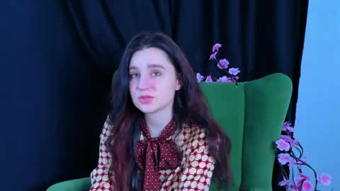 reynaedge online show from June 3, 7:42 am