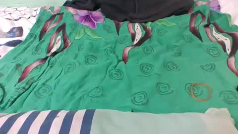 rhesa404090 online show from April 17, 4:47 am