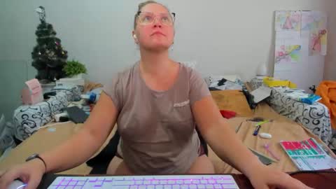 Anna - not anna - right Anna  online show from February 7, 10:19 am