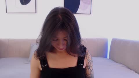 Riley online show from February 7, 8:10 pm