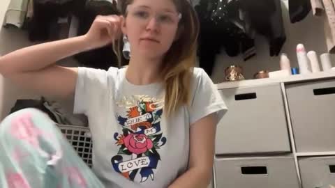 riley_ray69 online show from February 23, 1:32 pm