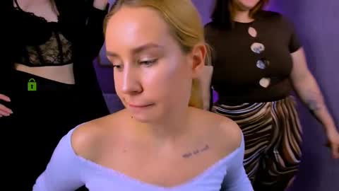 Meow online show from November 12, 10:52 pm