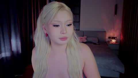 rileymee online show from March 25, 3:23 am