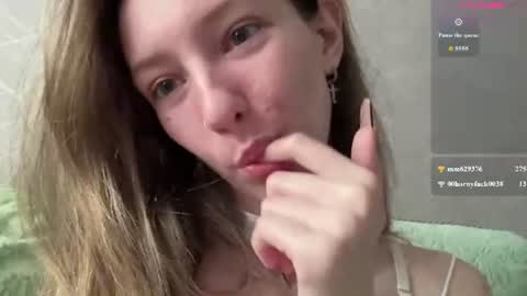 Mary online show from July 18, 11:46 am