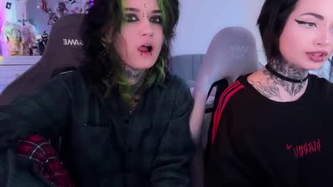   DianaBrite            fansl y online show from April 3, 10:46 am