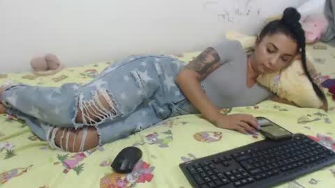 riri_mojo_92 online show from July 22, 3:13 pm