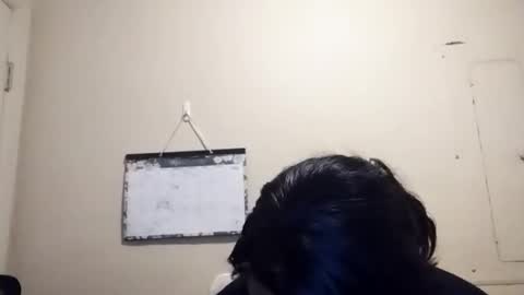 robertswhitney52 online show from March 17, 7:07 pm