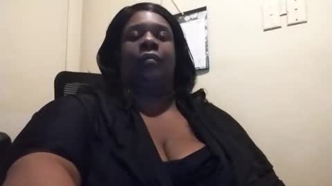 robertswhitney52 online show from March 25, 8:12 pm