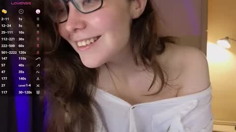 Robin online show from October 17, 10:46 pm