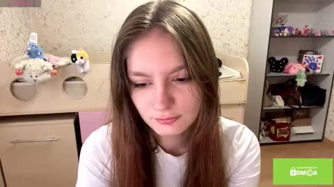 robynsentinella online show from February 16, 12:21 am