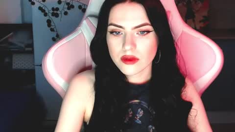 Sophie  online show from January 8, 10:48 am