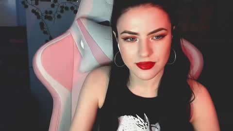 Sophie  online show from January 4, 10:38 am