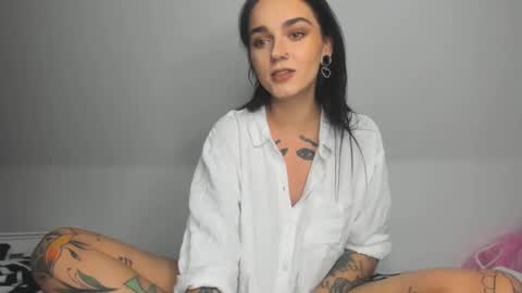 rokiinbaby online show from December 8, 8:25 pm