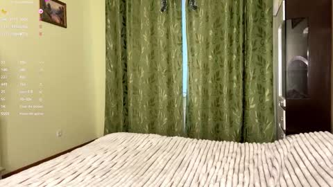 Mia online show from January 15, 8:20 am