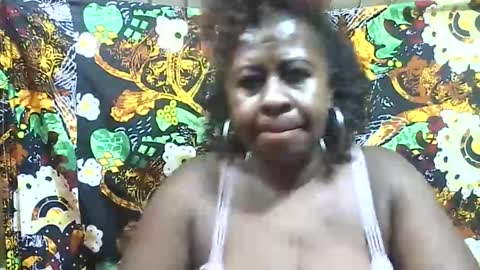 rolande9794 online show from November 16, 6:19 pm