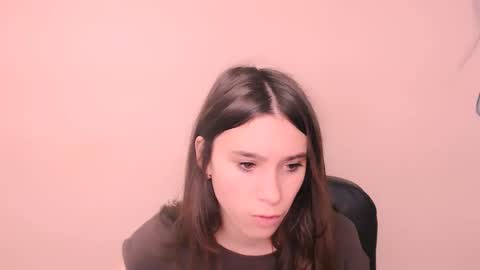 Rose online show from November 14, 8:03 am