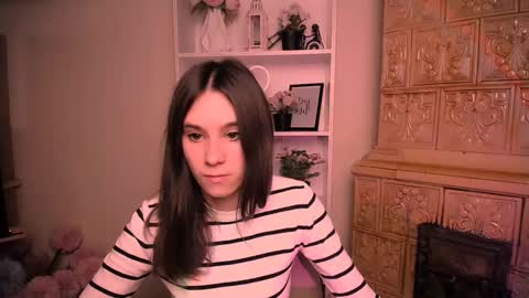 Rose online show from March 27, 7:54 am