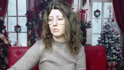 RoseHille online show from January 11, 7:13 am