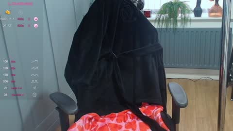 rose97 online show from February 5, 9:04 am