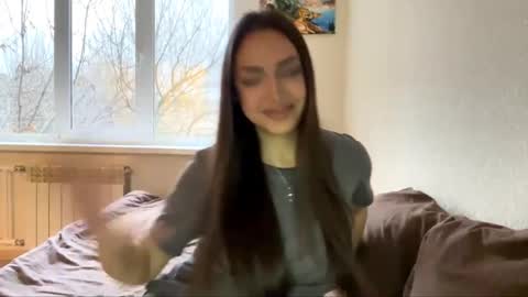 Mimi online show from November 7, 12:11 pm