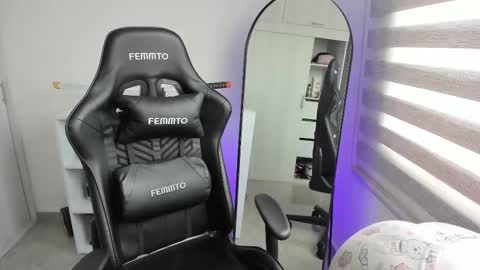 Nat online show from October 20, 6:22 pm