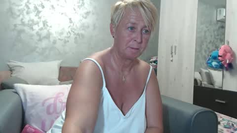 Lovepinklilly online show from September 14, 9:12 pm