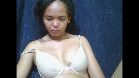 rosia685234 online show from March 11, 4:17 am