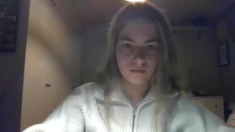 Rosie online show from December 3, 7:52 am