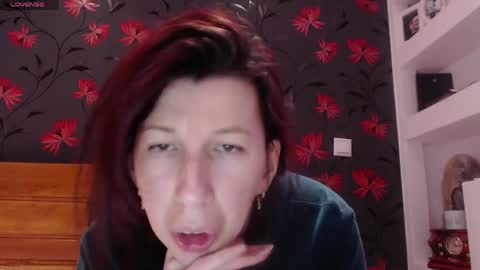 RosieHayes online show from March 13, 12:28 pm