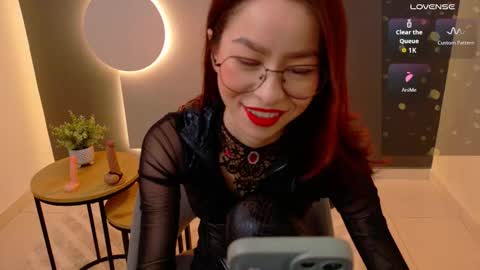 Miss Rosse online show from October 18, 3:15 pm