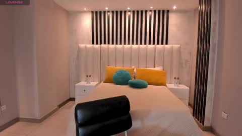 Rossie Rivers online show from December 16, 1:50 pm