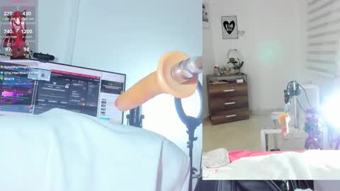 rosy_emely_ online show from January 11, 9:47 am