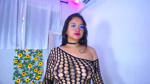 rous_25 online show from January 2, 12:35 pm
