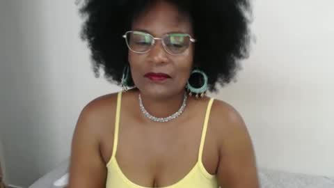 luxa online show from February 15, 1:16 pm