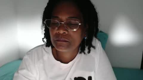 luxa online show from November 28, 9:29 pm