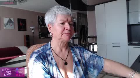 Roxana online show from April 5, 8:13 am