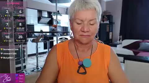 Roxana online show from June 18, 1:16 pm