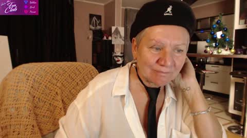 Roxana online show from January 4, 1:31 pm